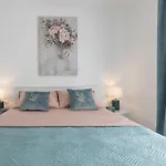Kiki Lägenhet *